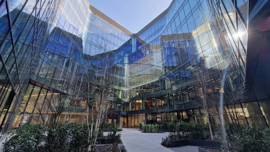 unnamed-1024x577 The FORM(ula) przyszłości – sztuczna inteligencja, architektura i światło w jednym ciele