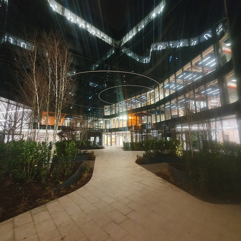 unnamed-2 The FORM(ula) przyszłości – sztuczna inteligencja, architektura i światło w jednym ciele