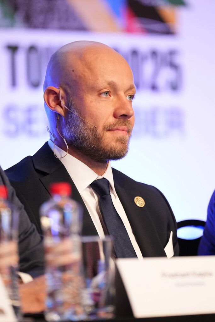 Adam-Bialachowski-683x1024 B-Act z nową umową na zarządzanie realizacją największej farmy fotowoltaicznej w Europie