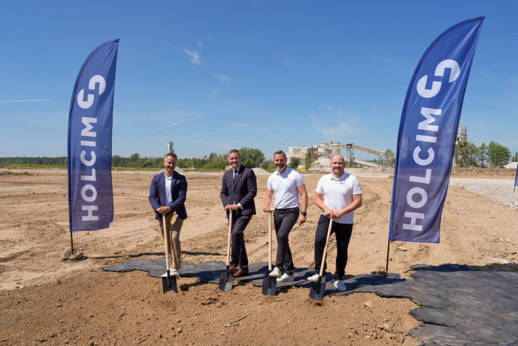 Rozpoczecie-budowy-Zakladu-Produkcji-Kruszyw-Zdjecie-numer-4-1024x685 Holcim inwestuje na Kujawach - nowy Zakład Produkcji Kruszyw na Bielawach